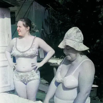 color/_DSF1929_CLR.jpg
