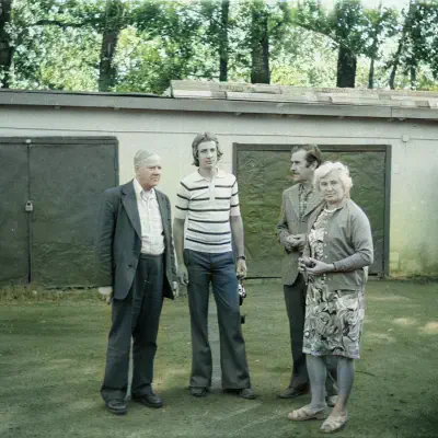 color/_DSF1978_CLR.jpg