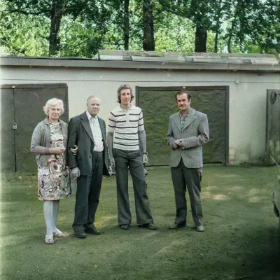 color/_DSF1980_CLR.jpg